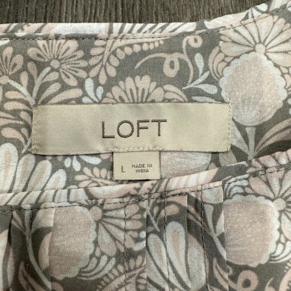 womens floral shirt - Picture 3 of 5